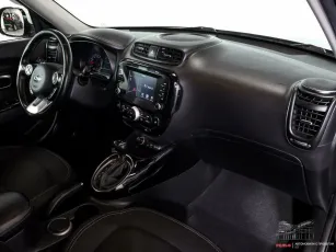 Kia  6