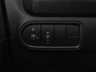 Kia  11