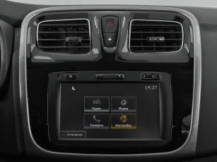 Renault  13