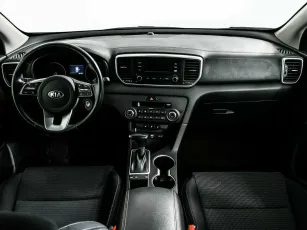 Kia  11