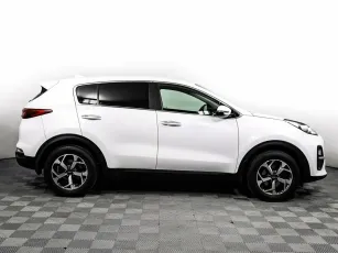 Kia  4