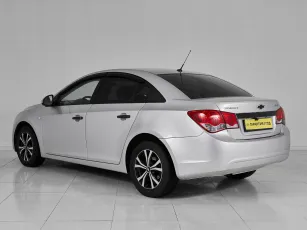 Chevrolet  6