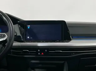Volkswagen  8