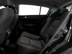 Kia  11