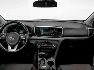 Kia  8