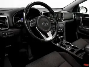 Kia  9
