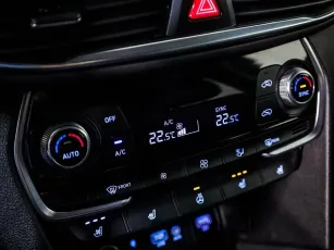 Hyundai  10