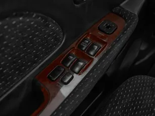 Hyundai  11