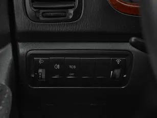 Hyundai  12