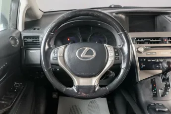 Lexus  13