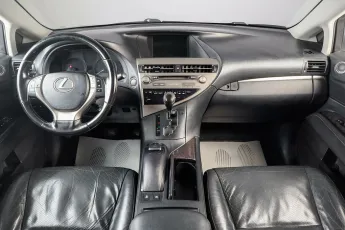 Lexus  6
