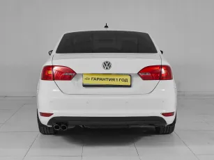 Volkswagen  5