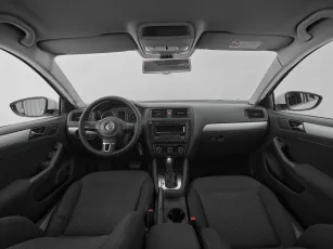 Volkswagen  8