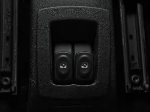 Nissan  15