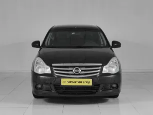 Nissan  2