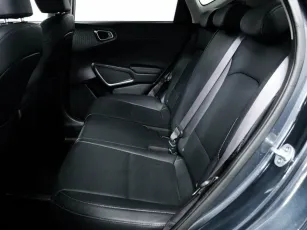 Kia  13