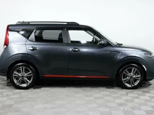 Kia  4