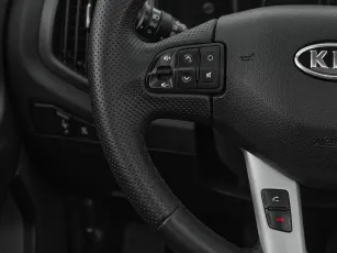 Kia  12