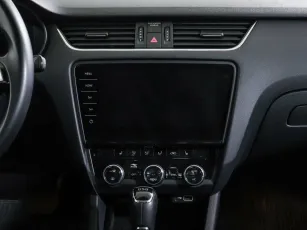 Skoda  8