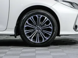 Toyota  5
