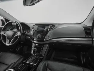 Hyundai  9
