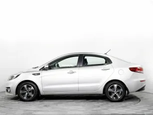 Kia  3