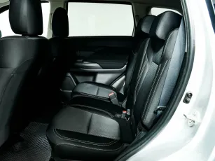 Mitsubishi  11