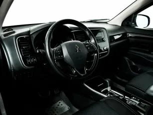 Mitsubishi  9
