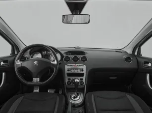 Peugeot  8
