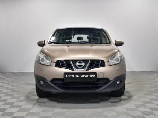 Nissan  2