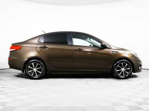 Kia  4