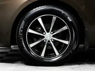 Kia  7