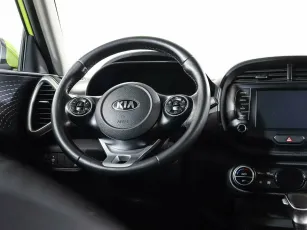 Kia  11
