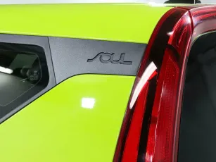 Kia  7