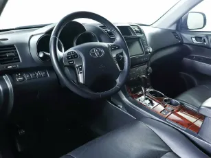 Toyota  10