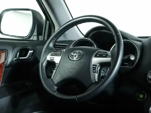Toyota  11