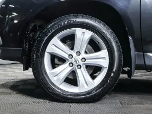 Toyota  7