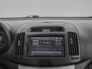 Hyundai  12