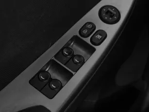 Hyundai  11
