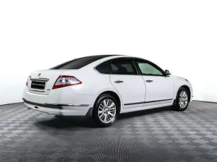 Nissan  6