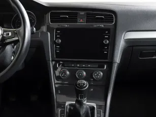 Volkswagen  12