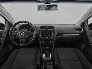 Volkswagen  8