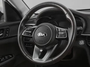 Kia  10