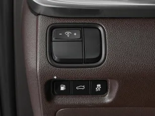 Kia  12