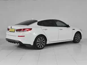 Kia  6