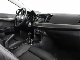 Mitsubishi  6