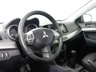 Mitsubishi  8