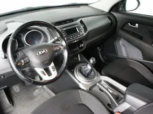 Kia  10