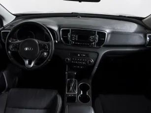 Kia  11