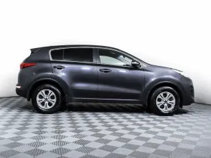 Kia  4